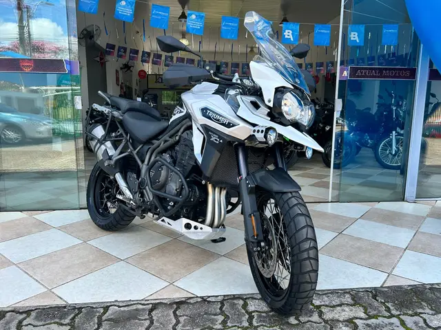 Moto Triumph Tiger 1200 2017 EXPLORER XCA