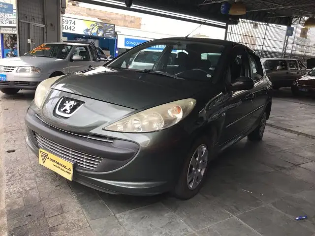 Carro Peugeot 207 2011 Hatch XR 1.4 8V (flex) 4p