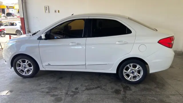 Carro Ford Ka Sedan 2015 SEL 1.5 16v (Flex)