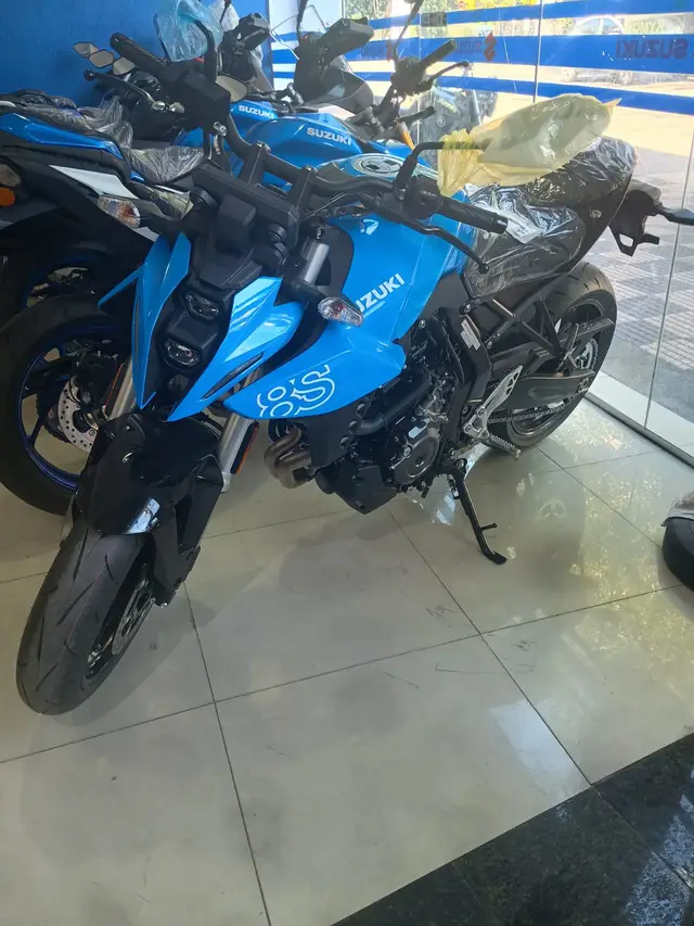 Moto Suzuki GSX-8S 2026 776 cc