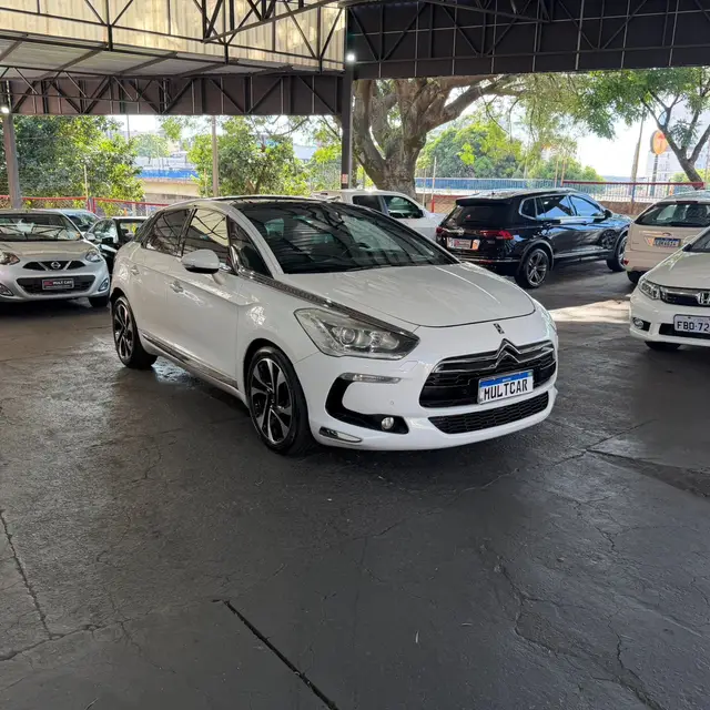 Carro Citroën DS 5 2014 So Chic 1.6 16V THP (Aut)