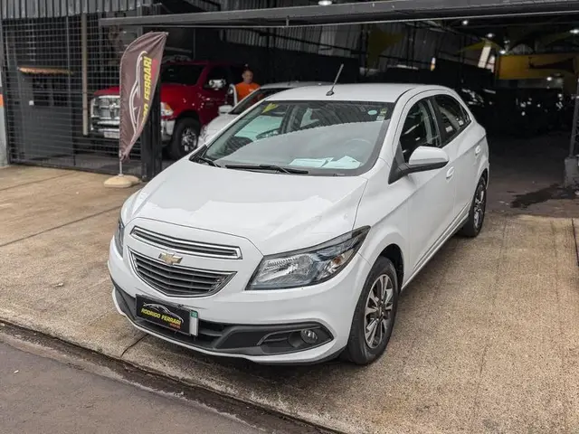 Carro Chevrolet Onix 2016 1.4 LTZ SPE/4 (Aut)