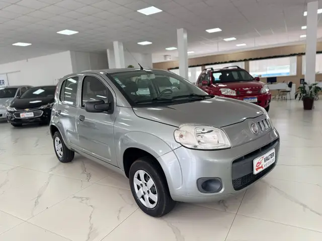 Carro Fiat Uno 2014 Vivace 1.0 8V (Flex) 4p