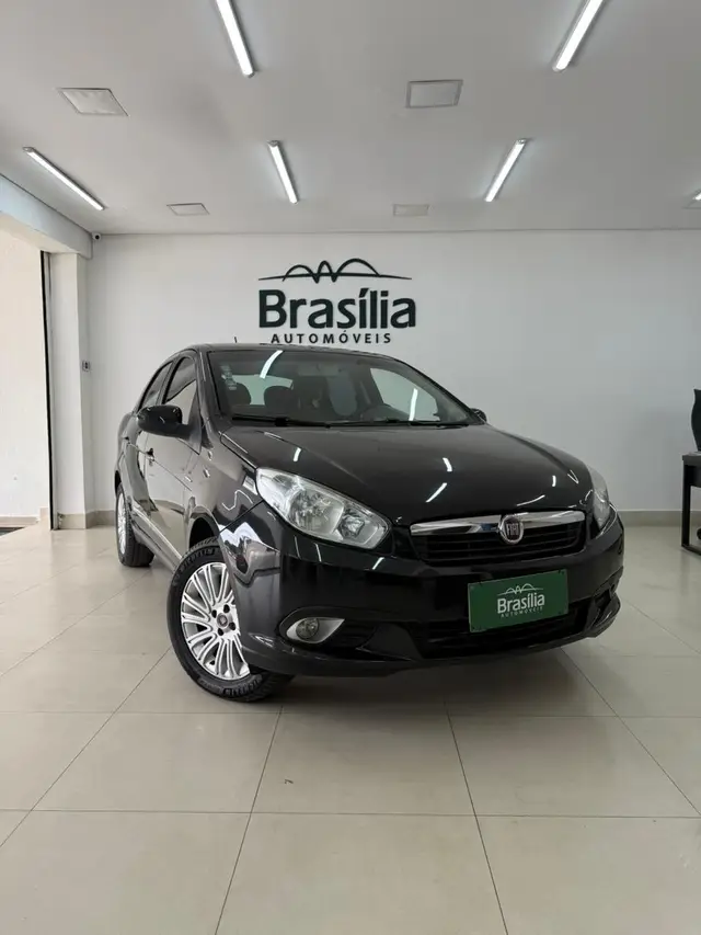 Carro Fiat Grand Siena 2013 Essence 1.6 16V Dualogic (Flex)