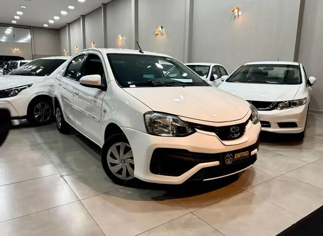 Carro Toyota Etios 2018 XS 1.5 (Aut) (Flex)