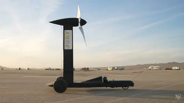 Invenção feita por cientista youtuber espanta teóricos ao conseguir andar mais rápido que o próprio vento, e pode romper só paradigmas
