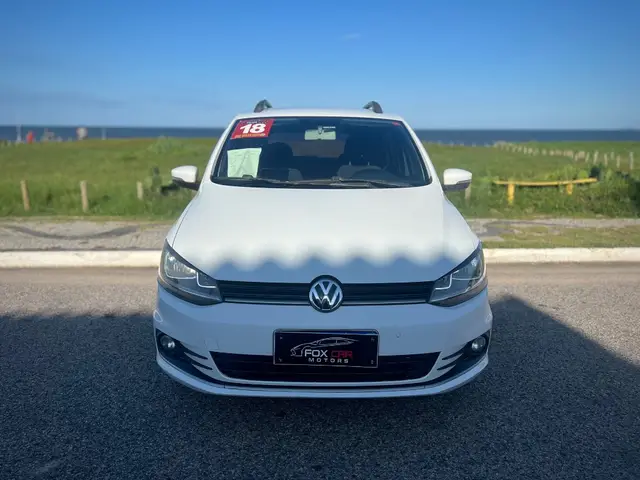 Carro Volkswagen Fox 2018 1.6 16v MSI Highline I-Motion (Flex)