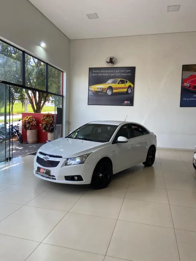 Carro Chevrolet Cruze 2012 LT 1.8 16V Ecotec (Flex)