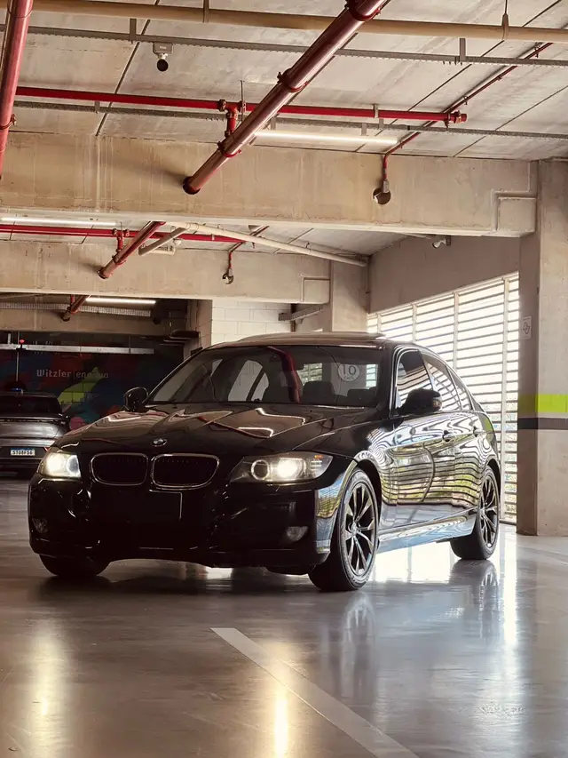 Carro BMW 320i 2010 320i 2.0 16V