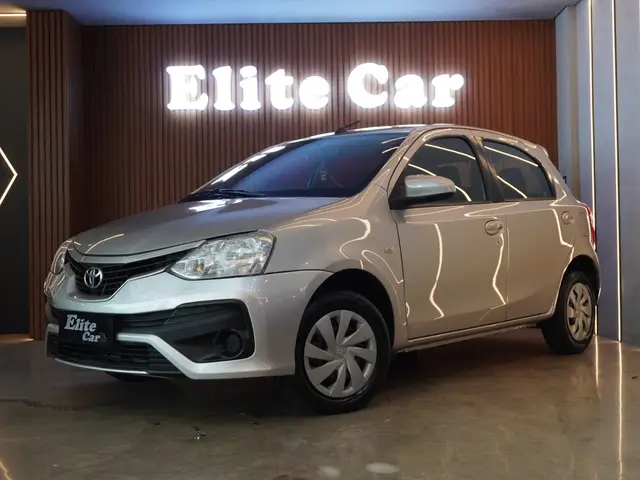 Carro Toyota Etios Sedan 2018 XS 1.5 (Aut) (Flex)