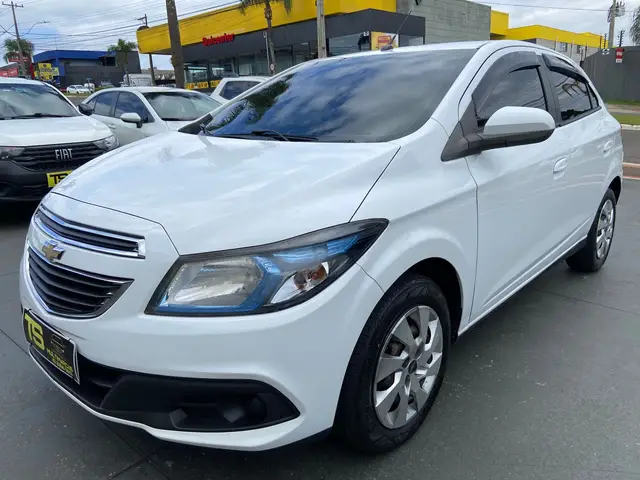 Carro Chevrolet Onix 2015 1.4 LT SPE/4