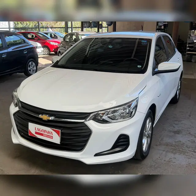 Carro Chevrolet Onix 2023 LT 1.0