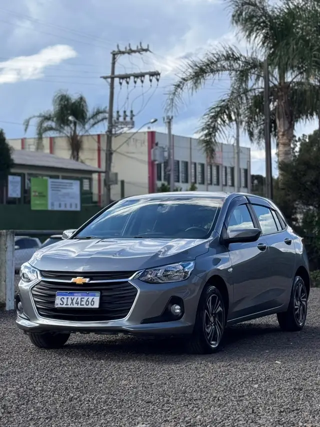 Carro Chevrolet Onix 2024 LT 1.0