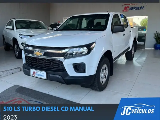 Carro Chevrolet S10 Cabine Dupla 2023 LS 2.8 Turbodiesel