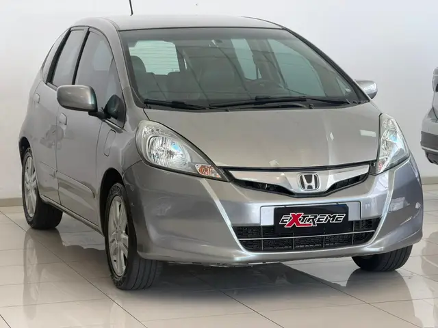 Carro Honda Fit 2013 LX 1.4 (flex)