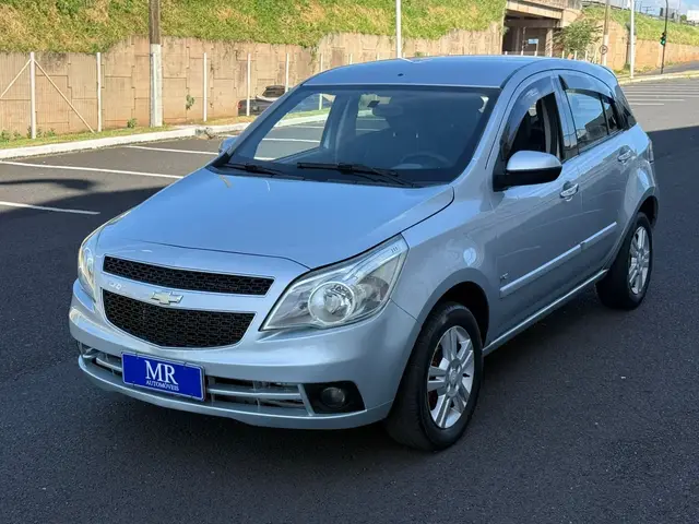 Carro Chevrolet Agile 2011 LTZ 1.4 8V (Flex)