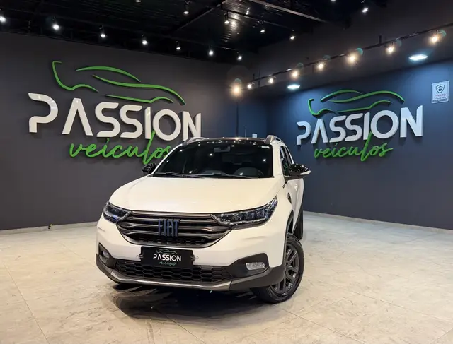 Carro Fiat Strada 2025 Volcano 1.3 Flex 8V CD Aut.