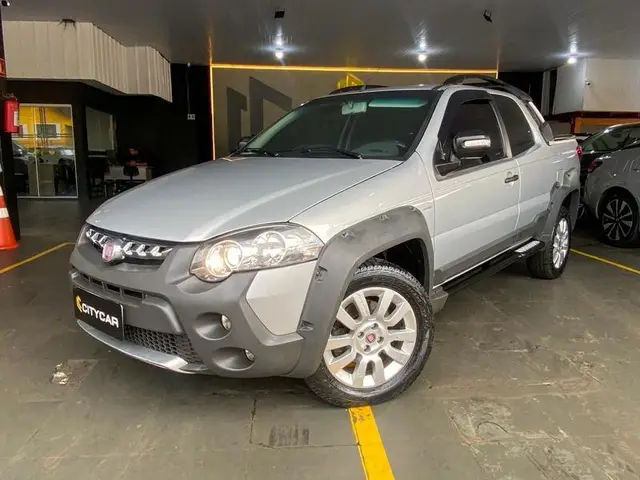 Carro Fiat Strada 2014 Adventure 1.8 16V (Flex) (Cabine Dupla)
