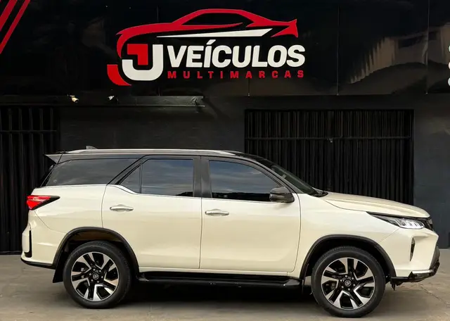 Carro Toyota SW4 2020 2.8 TDI SRX 7L 4x4 (Aut) (Diesel)