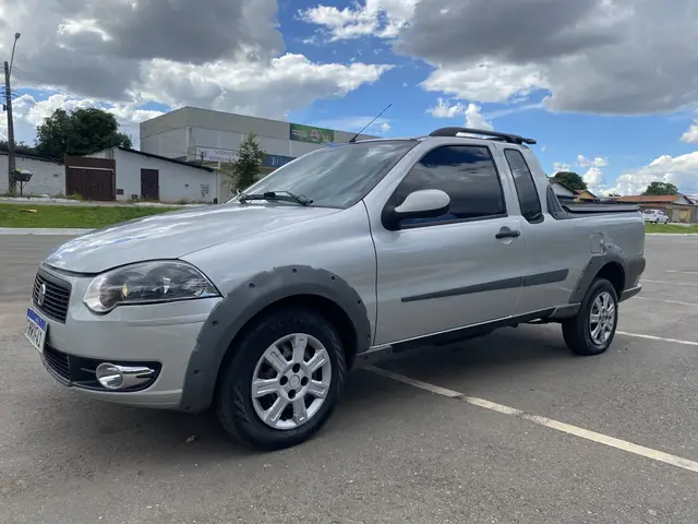 Carro Fiat Strada 2013 Trekking 1.6 16V (Flex) (Cabine Estendida)