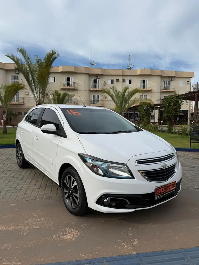 Carro Chevrolet Onix 2016 1.4 LTZ SPE/4 (Aut)