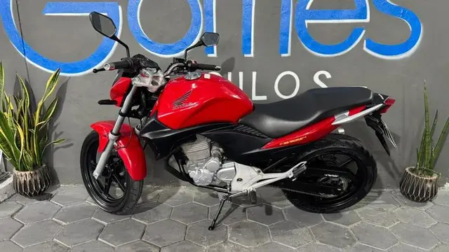 Moto Honda CB 300R 2012 Edição Especial