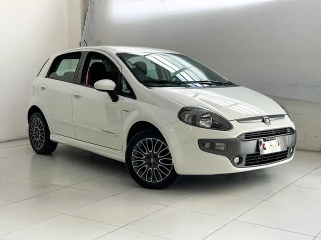 Carro Fiat Punto 2013 Sporting 1.8 16V (Flex)