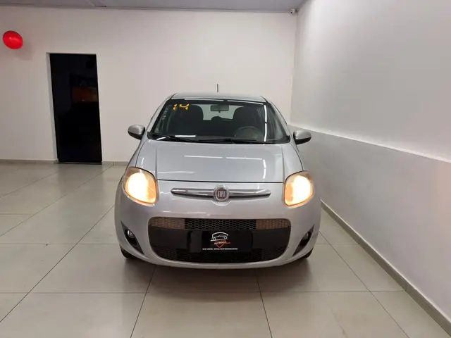 Carro Fiat Palio 2014 Attractive 1.4 8V (Flex)