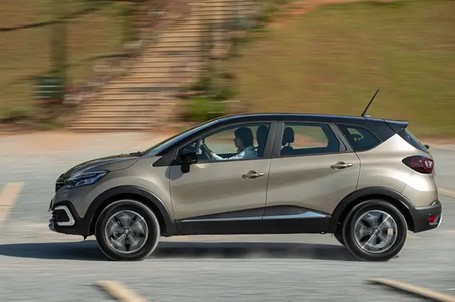 Carro Renault Captur 2023 Intense 1.3 Turbo (flex) (Aut)