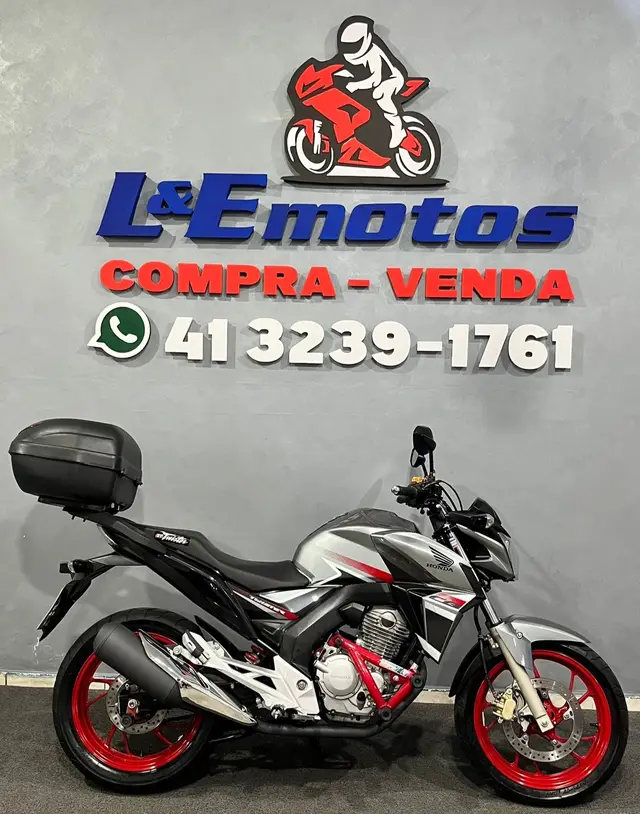 Moto Honda CB 250F Twister 2018 Standard