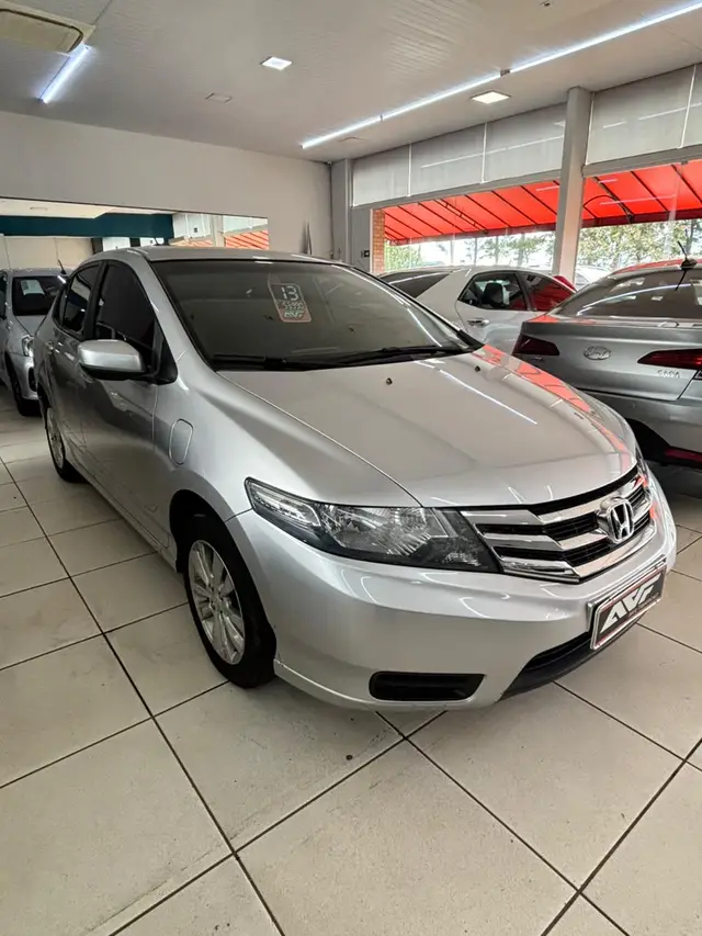 Carro Honda City 2013 LX 1.5 16V (flex)