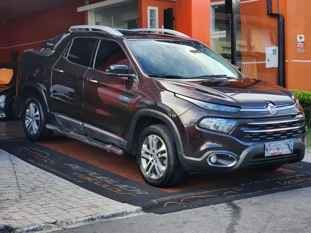 Carro Fiat Toro 2020 Volcano 2.4 AT9 4x2 (Flex)
