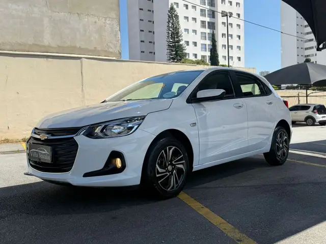 Carro Chevrolet Onix 2024 1.0