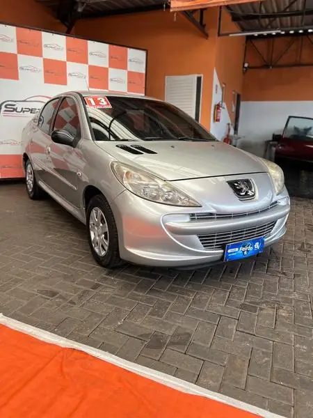 Carro Peugeot 207 Sedan 2013 207 Passion XR 1.4 8V (flex)