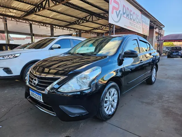 Carro Nissan Versa 2018 1.0 12V (Flex)