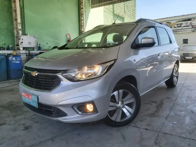 Carro Chevrolet Spin 2023 Premier 1.8 (Aut.)