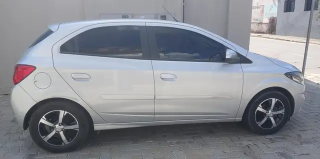 Carro Chevrolet Onix 2019 1.4 LTZ SPE/4