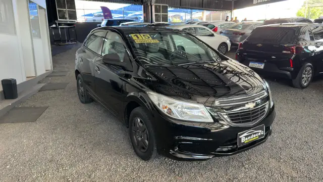 Carro Chevrolet Onix 2015 1.0 LT SPE/4