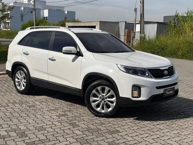 Carro Kia Sorento 2014 2.4 16V 4x2 (Aut)