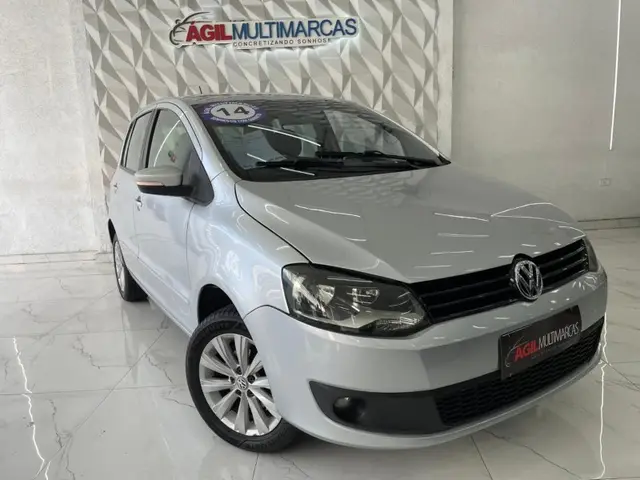 Carro Volkswagen Fox 2014 1.6 VHT (Flex)