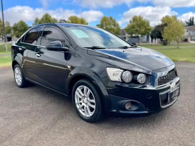 Carro Chevrolet Sonic Sedan 2013 LTZ 1.6 FlexPower (Mec.)