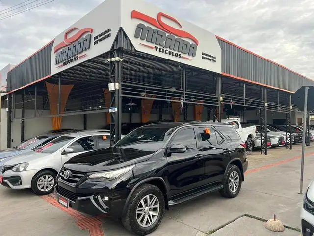 Carro Toyota SW4 2020 2.8 TDI SRX 7L 4x4 (Aut) (Diesel)