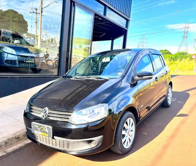 Carro Volkswagen Fox 2012 1.0 8V (Flex) 2p