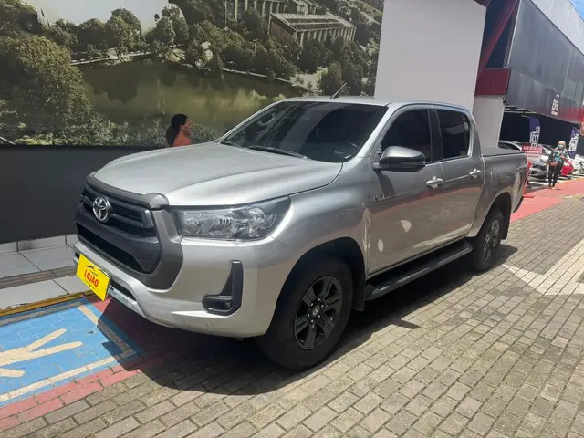 Carro Toyota Hilux Cabine Dupla 2021 SR 2.8 TDI CD 4x4 (Aut)