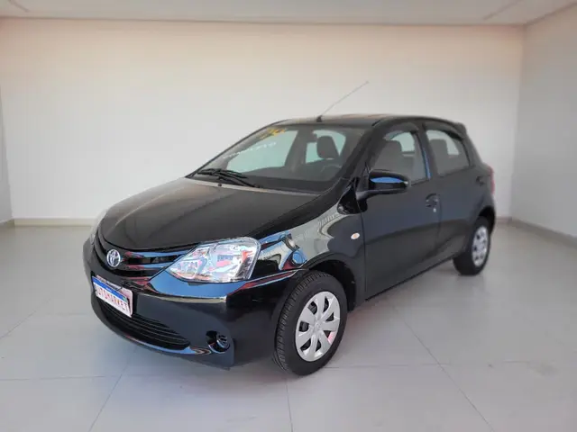 Carro Toyota Etios 2014 X 1.3 (Flex)