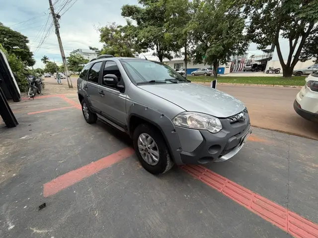 Carro Fiat Palio Weekend 2013 Adventure 1.8 16V Dualogic (Flex)