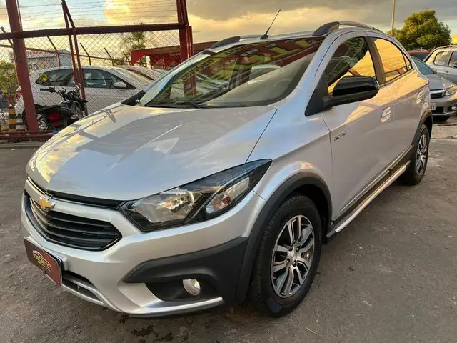 Carro Chevrolet Onix 2017 1.4 Activ SPE/4