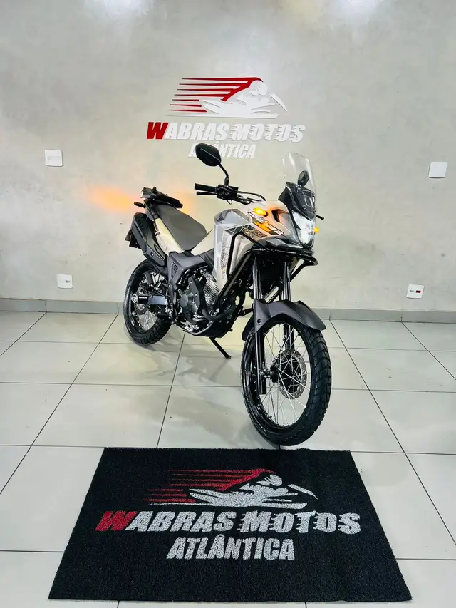 Moto Honda XRE Sahara 300 2025 Adventure