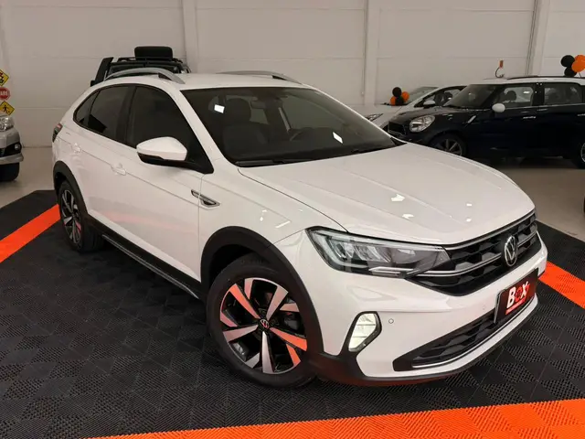 Carro Volkswagen Nivus 2021 Highline 1.0 Turbo (Aut.)