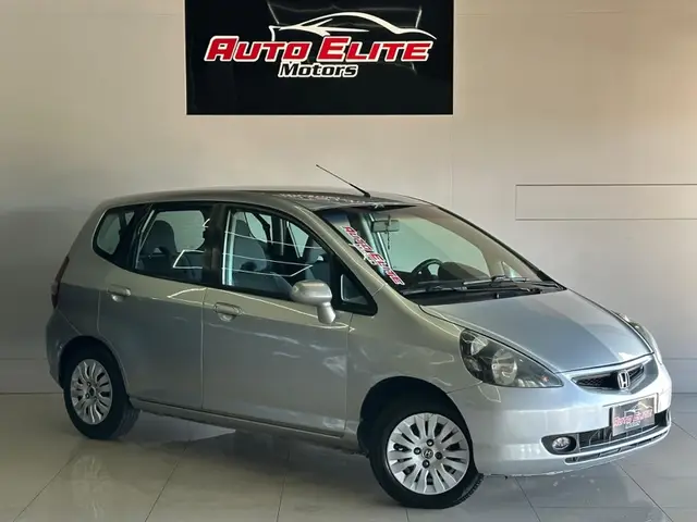 Carro Honda Fit 2004 LX 1.4